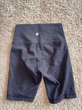 Lululemon black wide waistband bike shorts size 4